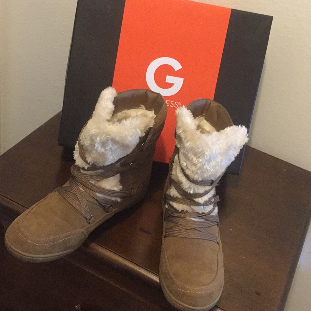 Snow Boots - Picture 2 of 3